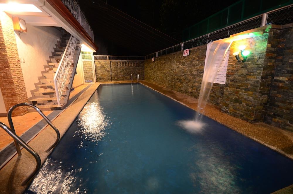 Reddoorz Premium Near Pristine Beach بويرتو برينسيسا المظهر الخارجي الصورة
