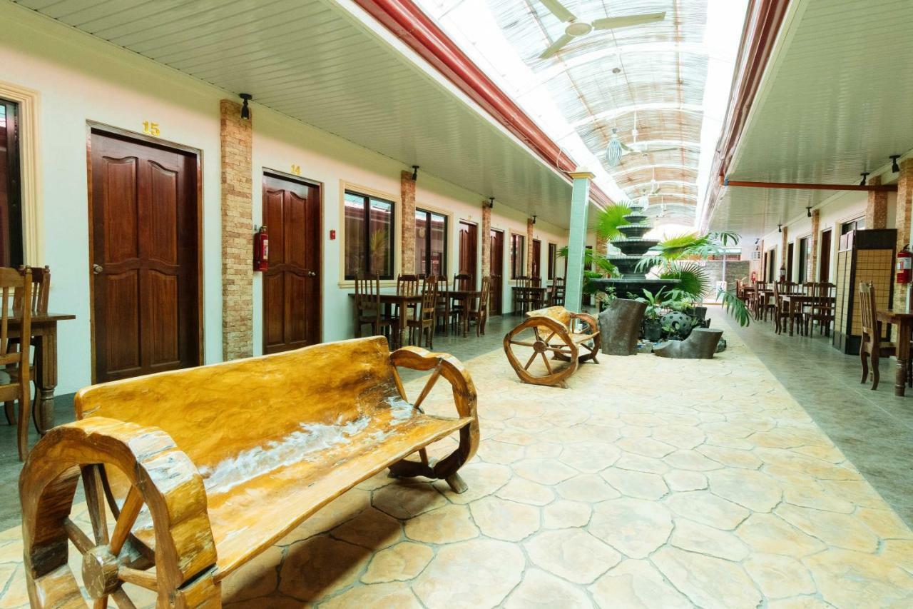Reddoorz Premium Near Pristine Beach بويرتو برينسيسا المظهر الخارجي الصورة