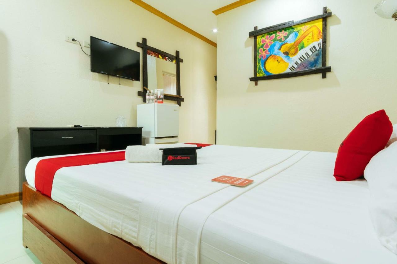 Reddoorz Premium Near Pristine Beach بويرتو برينسيسا المظهر الخارجي الصورة