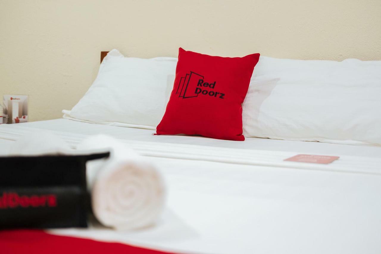 Reddoorz Premium Near Pristine Beach بويرتو برينسيسا المظهر الخارجي الصورة
